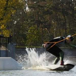Wake Kemp™ Hostivař – jednodenní kurz wakeboardingu Praha